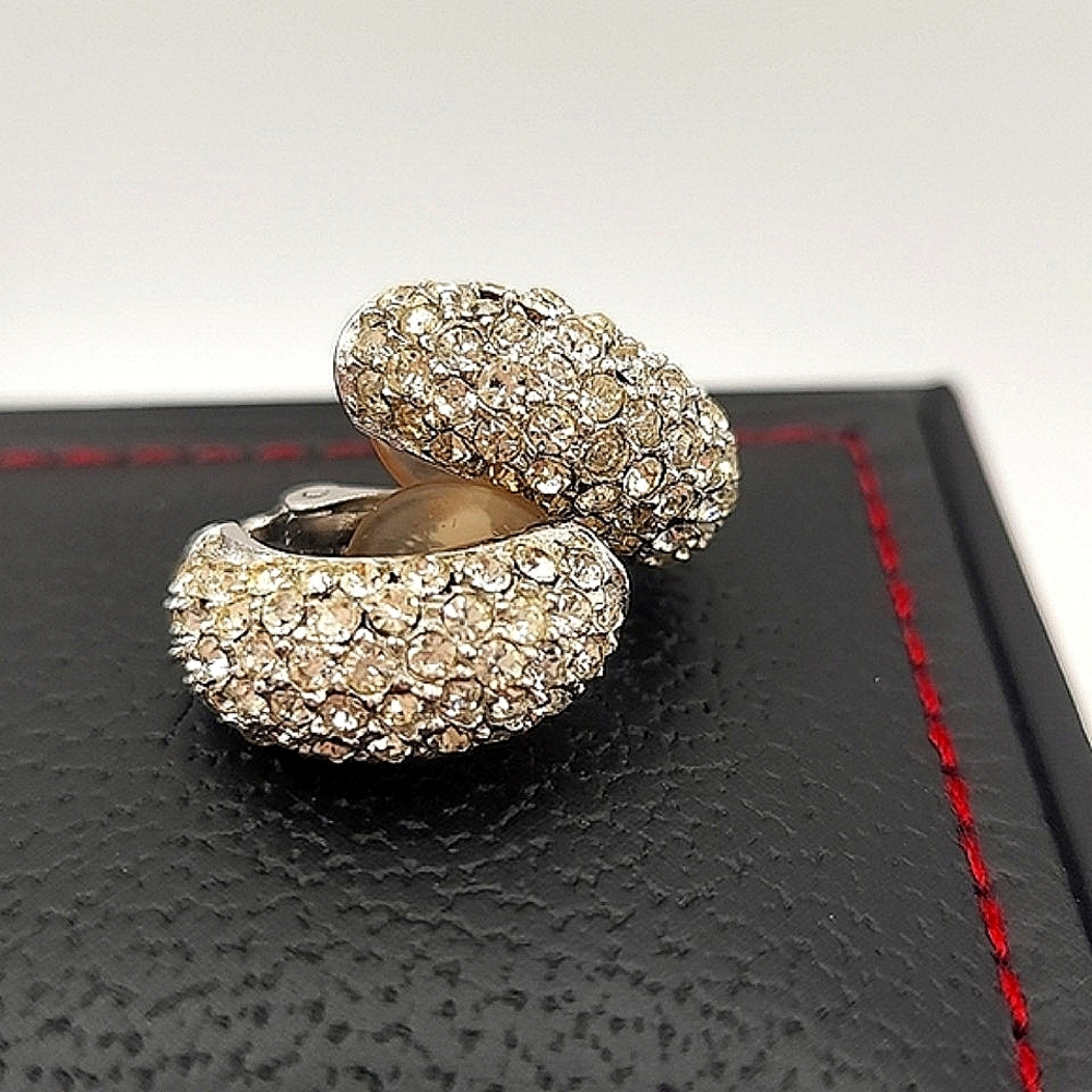 Dior - Rare Set, Beautiful Crystal Necklace & Earrings. Price Firm. - Picture 4 of 16